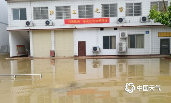 5月末入汛首场大范围暴雨过程致灾严重 5月末入汛首场大范围暴雨过程致灾严重